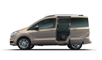 Ford Tourneo Courier lleno