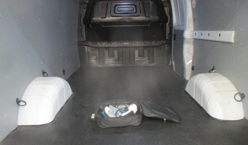 MAXUS EDELIVER 3 ELECTRICO 100 X 100 lleno