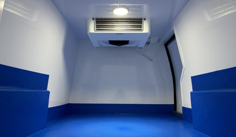 RENAULT KANGOO MAXI FRIGORIFICO -20º EN FABRICACION lleno