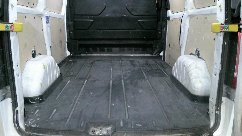 FORD TRANSIT CUSTOM 2.0 HIBRIDO 130CV. lleno