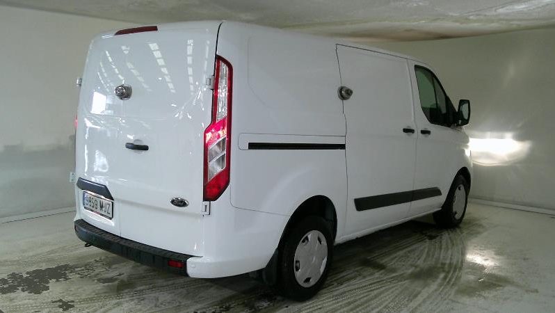 FORD T. CUSTOM HIBRIDO 130 CV. lleno