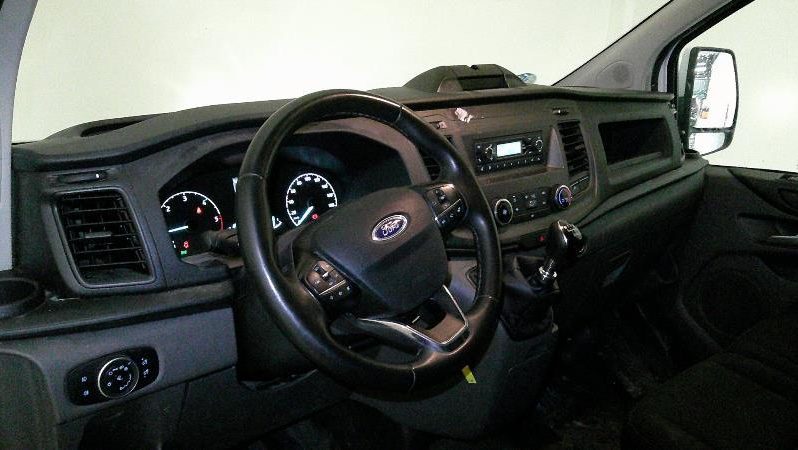 FORD T. CUSTOM HIBRIDO 130 CV. lleno