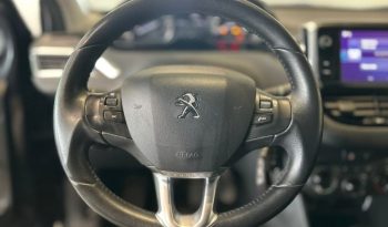 PEUGEOT 208 1.2 82 CV STYLE lleno