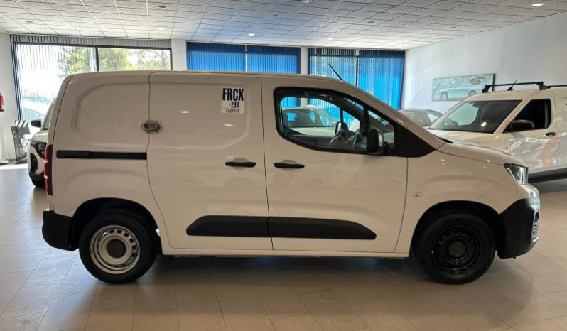 PEUGEOT PARTNER 102 CV. ISOTERMO. lleno