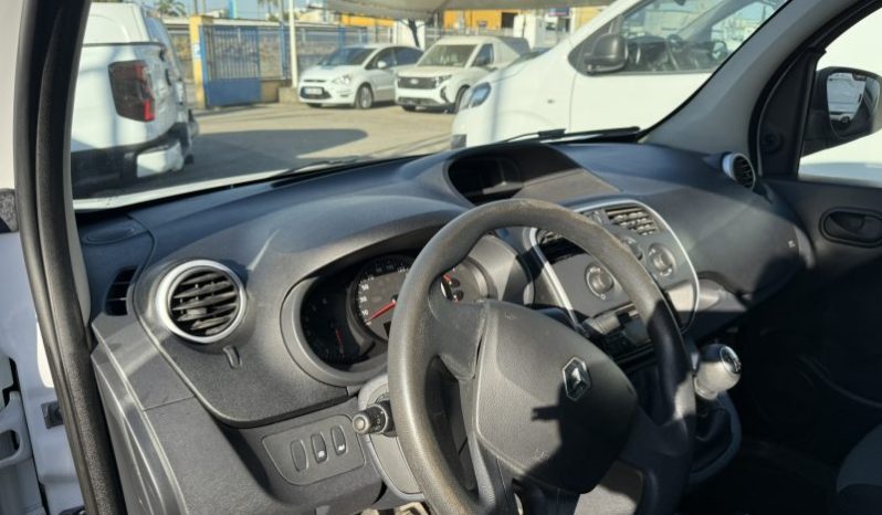 RENAULT KANGOO MAXI ISOTERMO. lleno