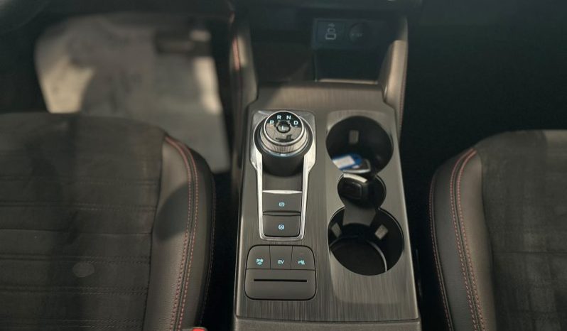 FORD KUGA ST LINE X HIBRIDO ENCHUFABLE lleno